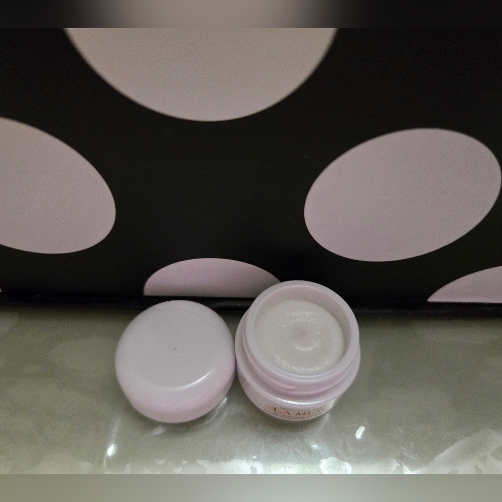 ✨️La Mer Cream Mini✨️ - Picture 2 of 4